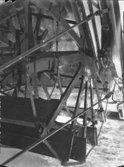 Untitled (paddle-wheel)