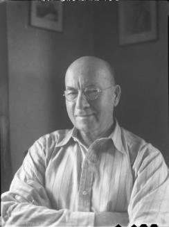 Untitled (man with bald head)