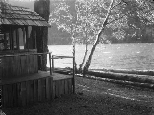 Untitled (cabin in the woods)