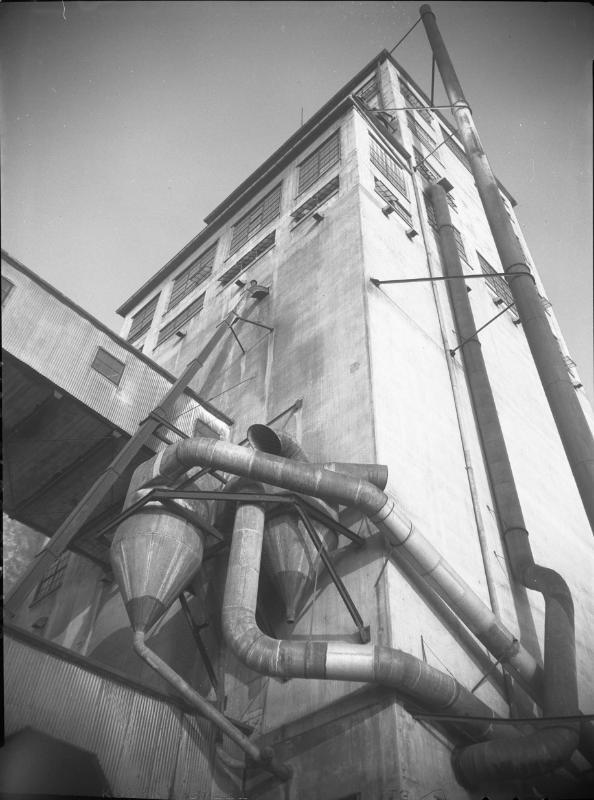 Untitled (industrial building)