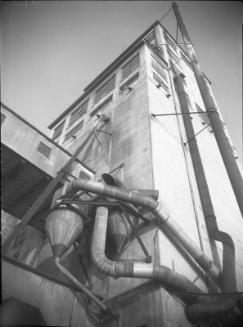 Untitled (industrial building)