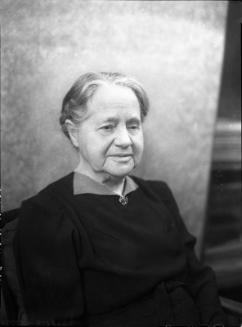 Untitled (elderly woman)