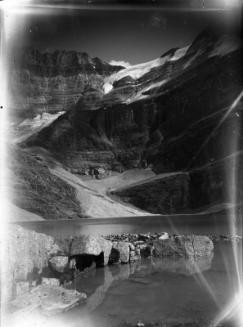 Untitled (lake surrounded by mountains)