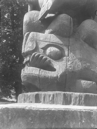 Untitled (totem pole)