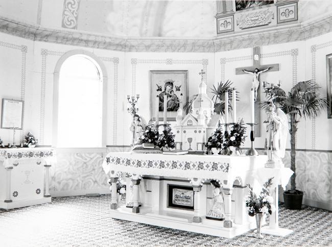 Altar, St. John Bohoslow Ukrainian Catholic Church, Krasne near Wynyard, Saskatchewan, May 1993
