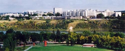 My World: 15th Floor, Roof, 430 5th Ave. N., Kinsmen Park  and University of Sask., August 2004