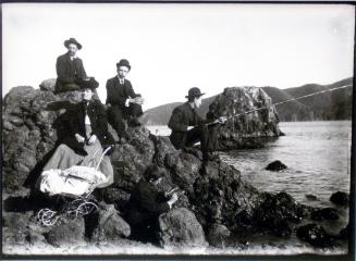 Golden Gate, San Francisco. Will & Henry Genterman & family (1905)