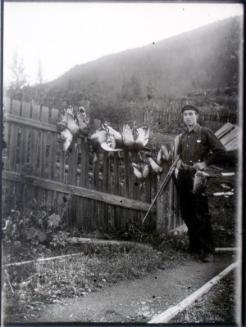 Henry Gunterman with the gun he received for his 16th birthday and birds he has shot in Beaton (Oct 1908)