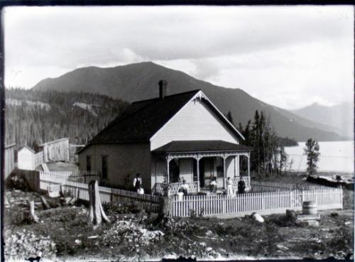 Genelle family house at Nakusp (1899)
