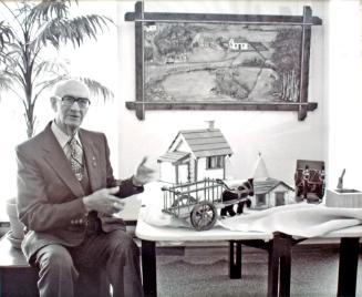Ukranian Museum of Canada, Mike Harbus With His Work, 1981
