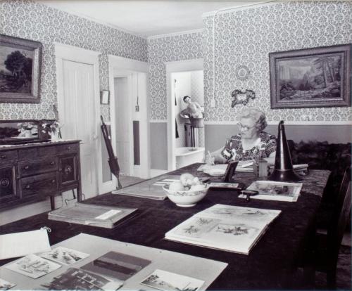 Indian Head Museum Society, Mary Skinner catalogues recent acquisitions, 1981
