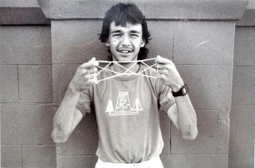 Terry Carrier doing a string game