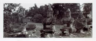 Angkor Wat, Angkor Thom (alley of giants facing south)
