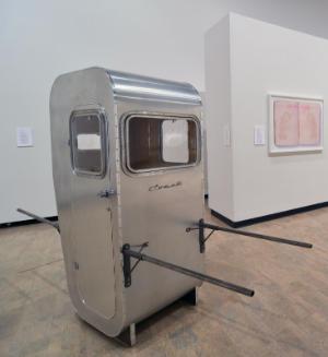 The Sedan Chair in the Machine Age Style