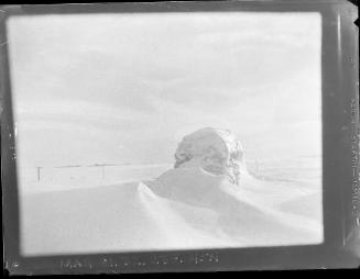 Untitled (hay stack)