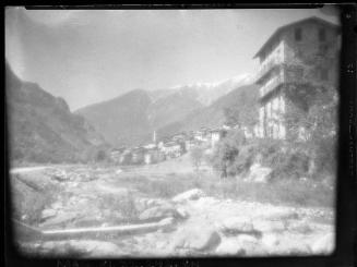 Untitled (tall building)
