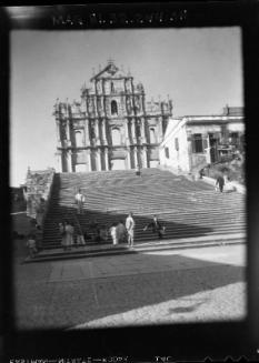 Untitled (majestic facade)