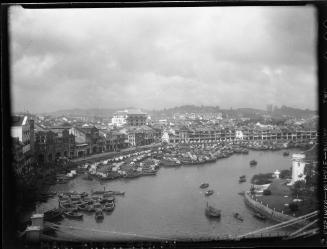Untitled (city on harbour)