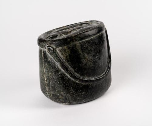 Kettle with Fish